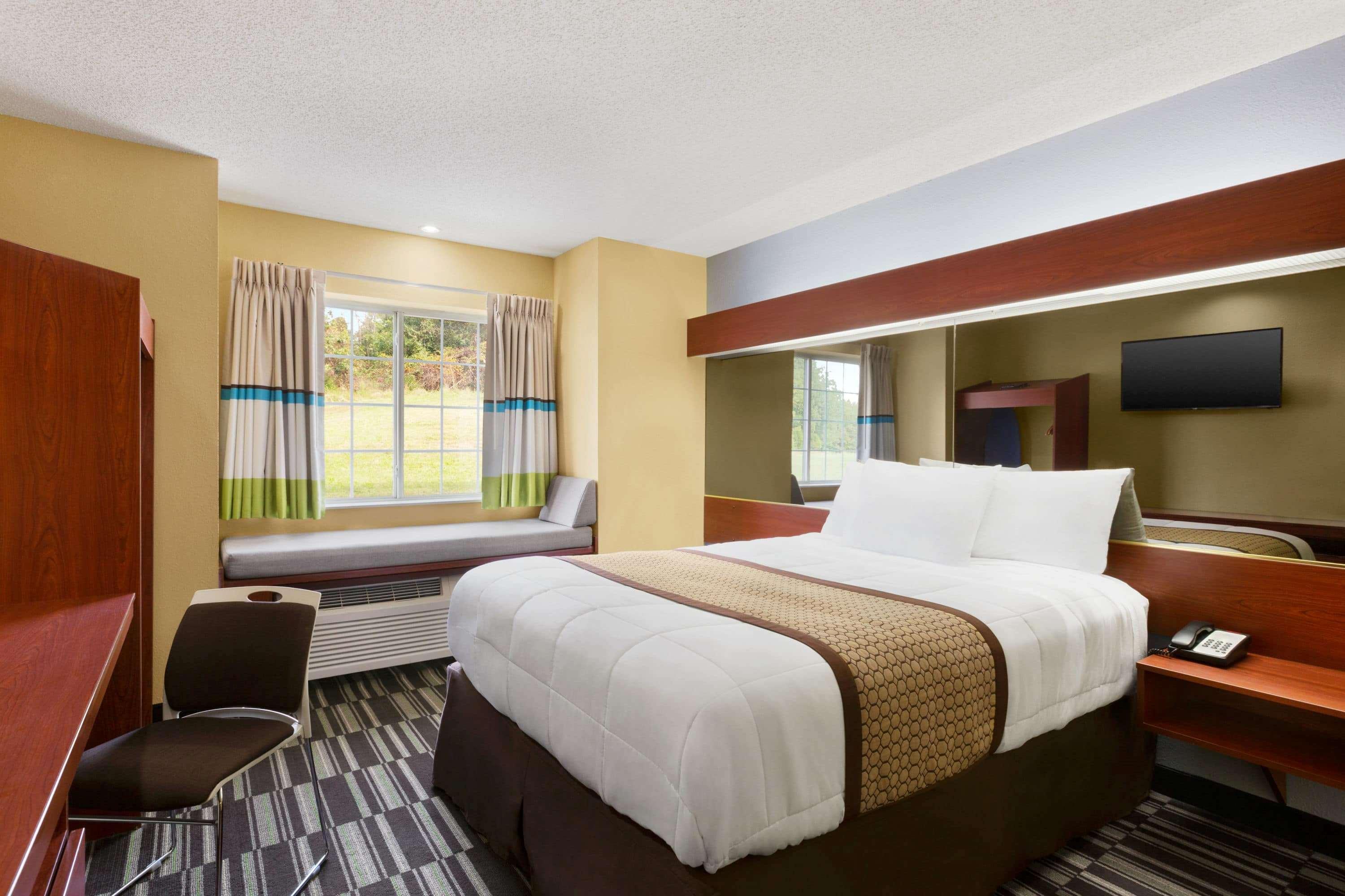 Microtel Inn & Suites By Wyndham Томасвил Екстериор снимка