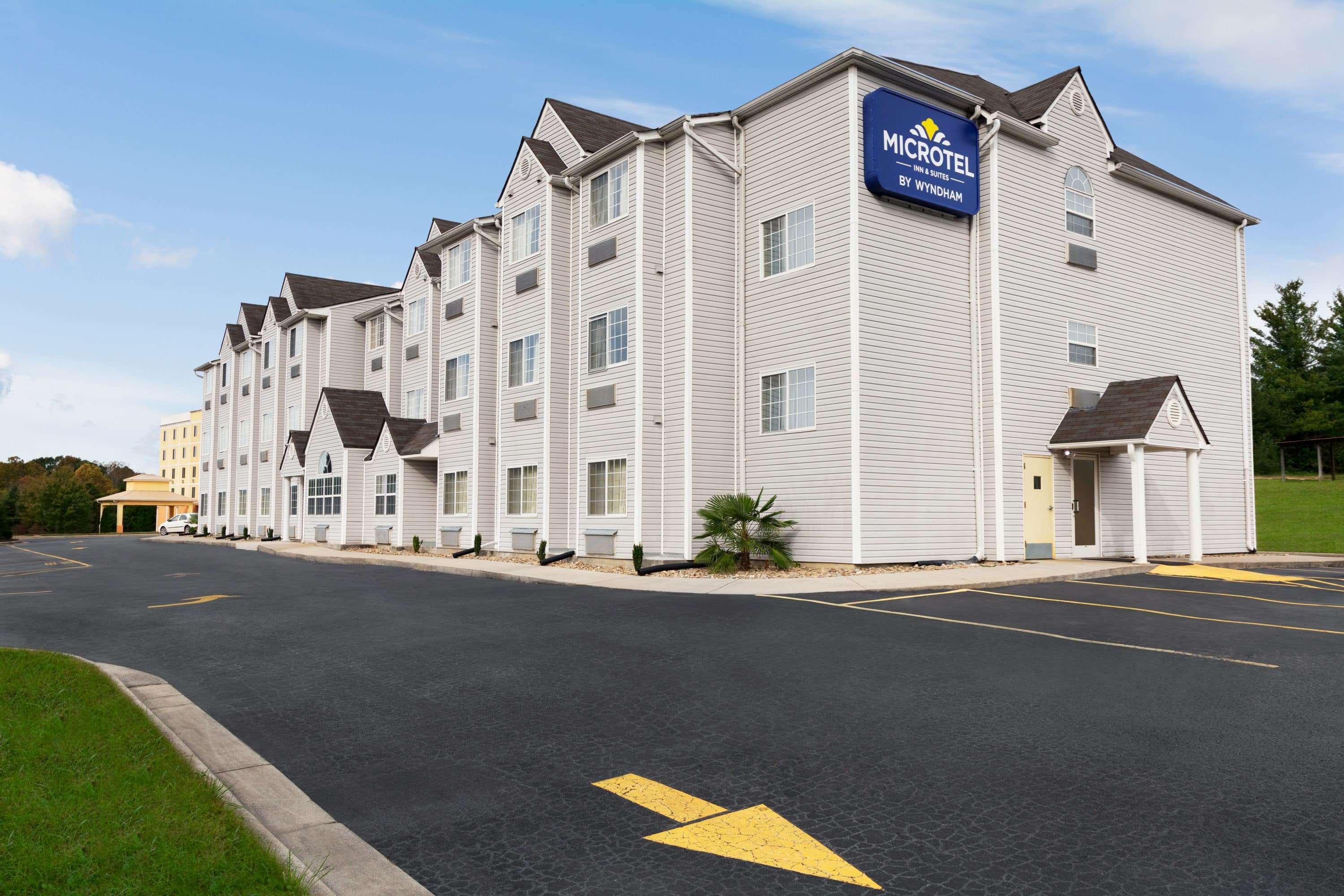 Microtel Inn & Suites By Wyndham Томасвил Екстериор снимка